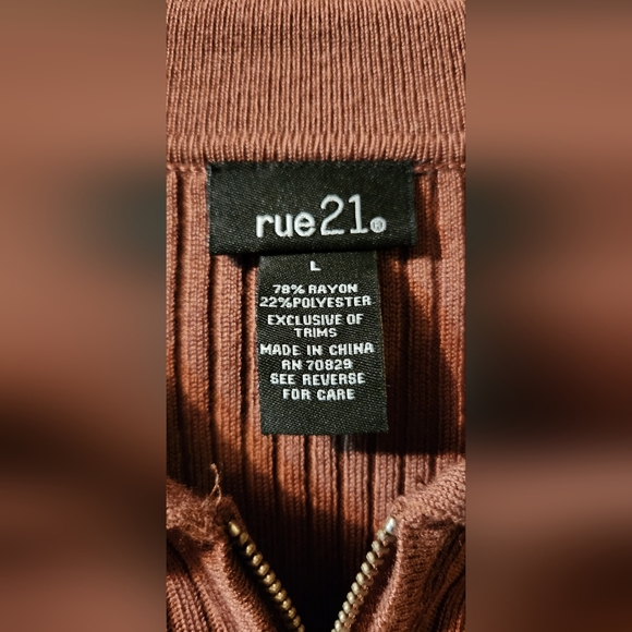 (NWOT) rue 21, Juniors large, Brown Long sleeve top - Picture 3 of 3